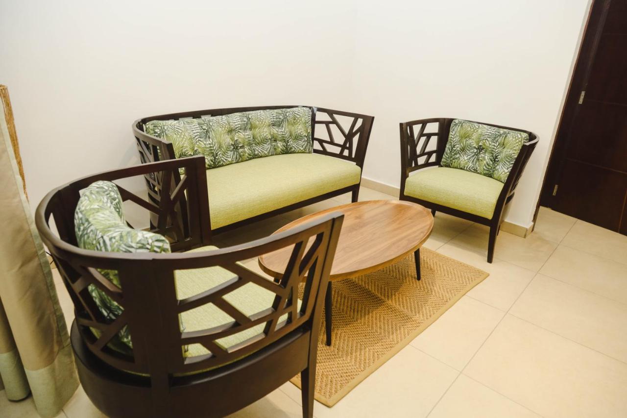 אבידג'אן Robert'S Hotel מראה חיצוני תמונה