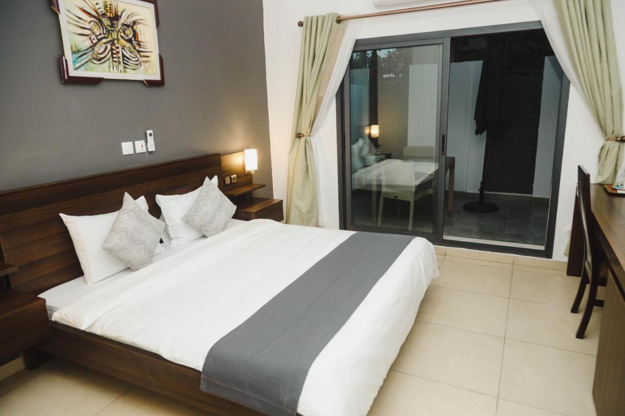 אבידג'אן Robert'S Hotel מראה חיצוני תמונה